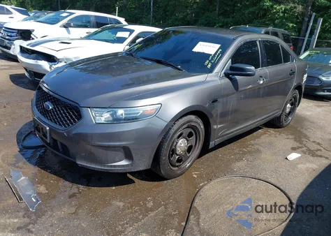 2016 Ford Police Interceptor z USA, uszkodzony, nr VIN 1FAHP2MK3GG126608